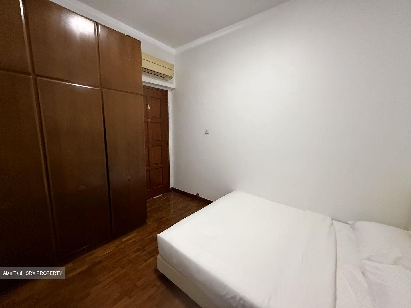 Simsville (D14), Condominium #575182831